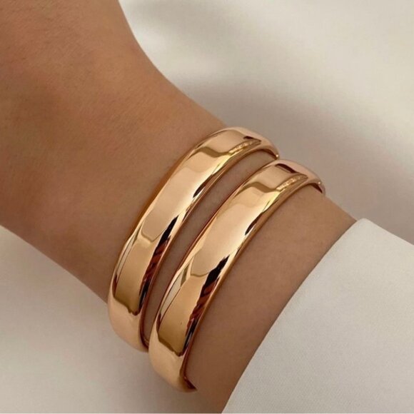 Gold Thick Bangle Bracelet 18k Gold Plated Luxury Jewelry - Picture 2 of 9